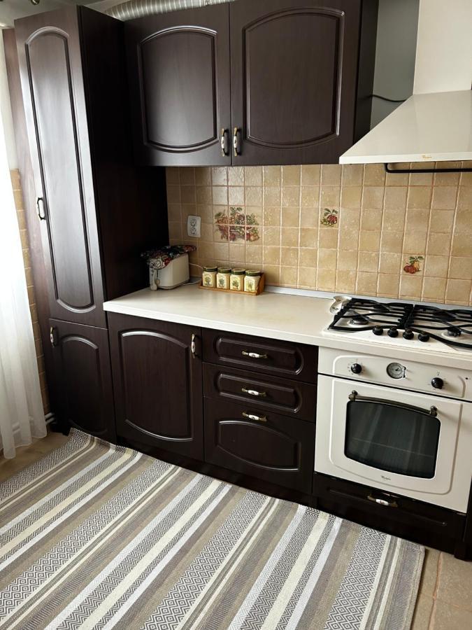 Lalelelor Apartment Suceava Exterior photo